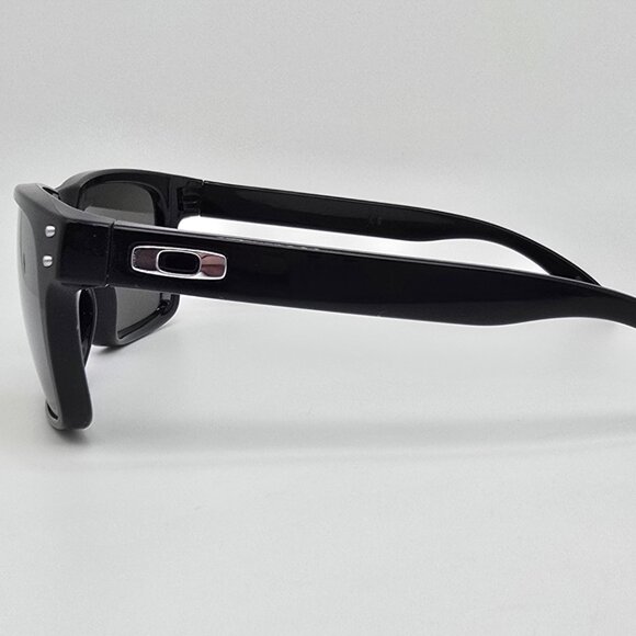 Oakley OO9102-E155 Holbrook Black Frame Prizm Black Iridium Lens Sunglasses 57mm - Picture 3 of 16